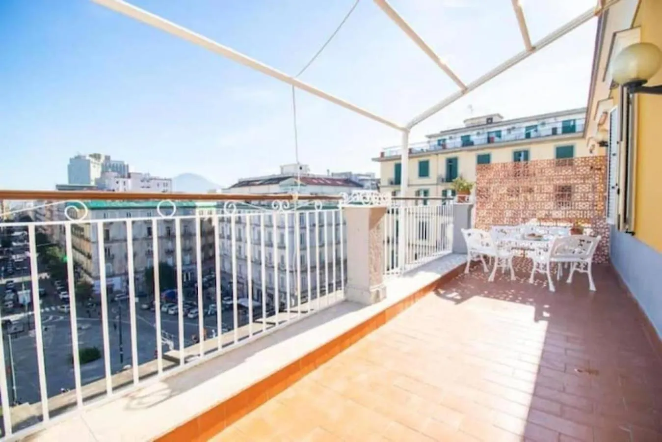 Apartment Napoleon Home In Principe Umberto Square Naples Italy